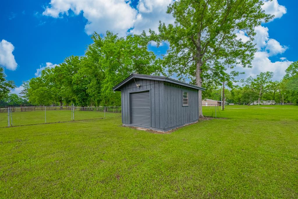 10182 Highway 146, Hardin, Texas image 30