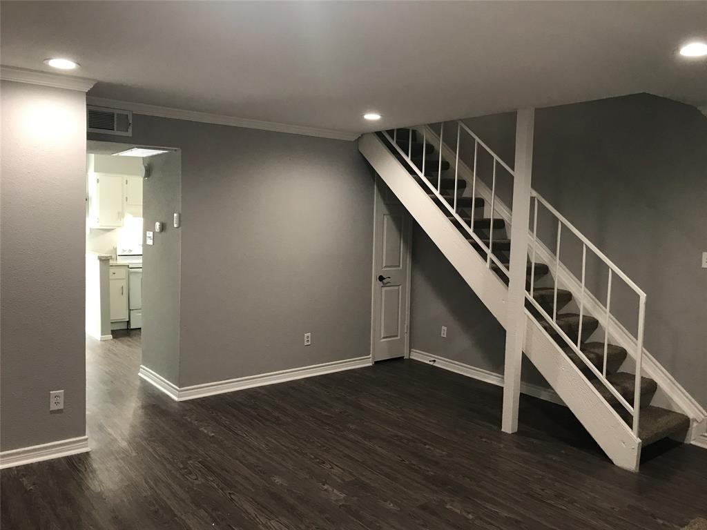 5625 Antoine Drive 903