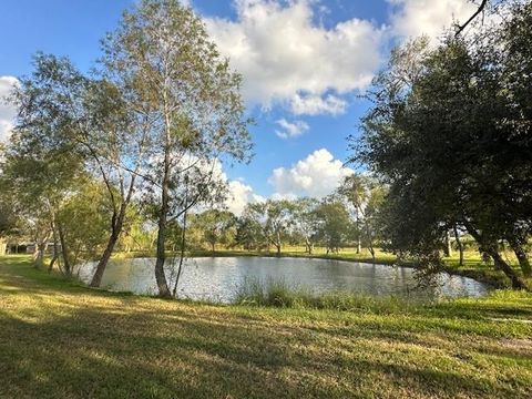 Vacant Land For Sale - 6083 E Fm 1462 Road<br/> Rosharon, TX 77583