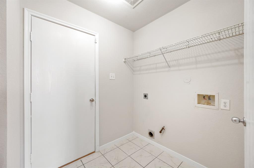 8143 Tassel Field Lane, Humble, Texas image 34