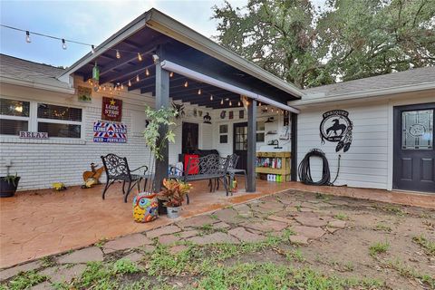 A home in Lake Jackson