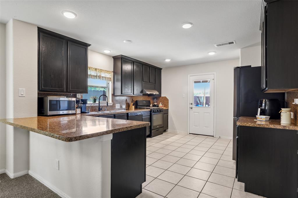 3702 Arbor Trails Drive, Humble, Texas image 8