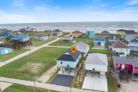 A home in Crystal Beach