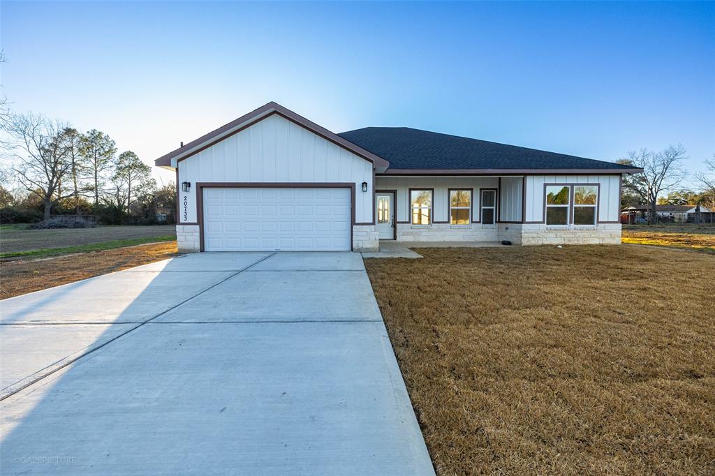 20733 Emerald Street, Prairie View, Texas image 1