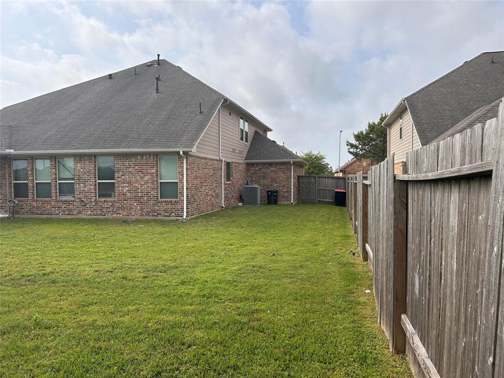 20334 Fossil Valley Lane, Cypress, Texas image 24