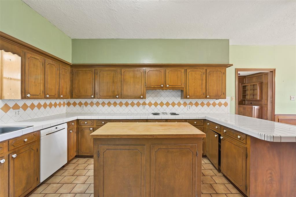903 Layfair Place, Friendswood, Texas image 17
