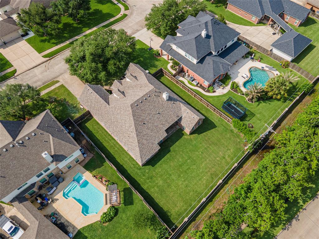 701 High Ridge Drive, Friendswood, Texas image 38