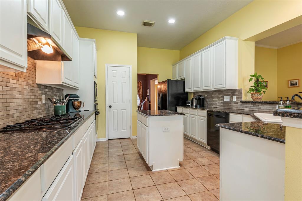 701 High Ridge Drive, Friendswood, Texas image 16