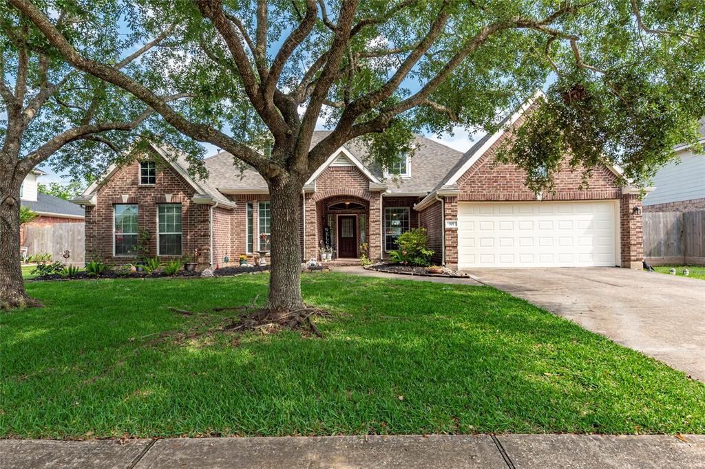701 High Ridge Drive, Friendswood, Texas image 1
