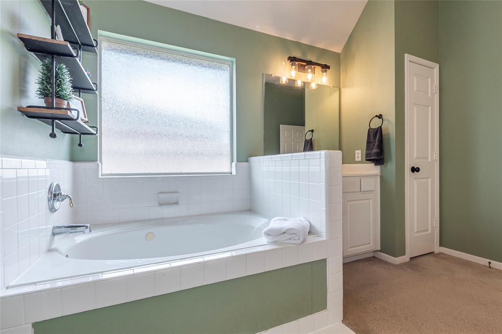701 High Ridge Drive, Friendswood, Texas image 28