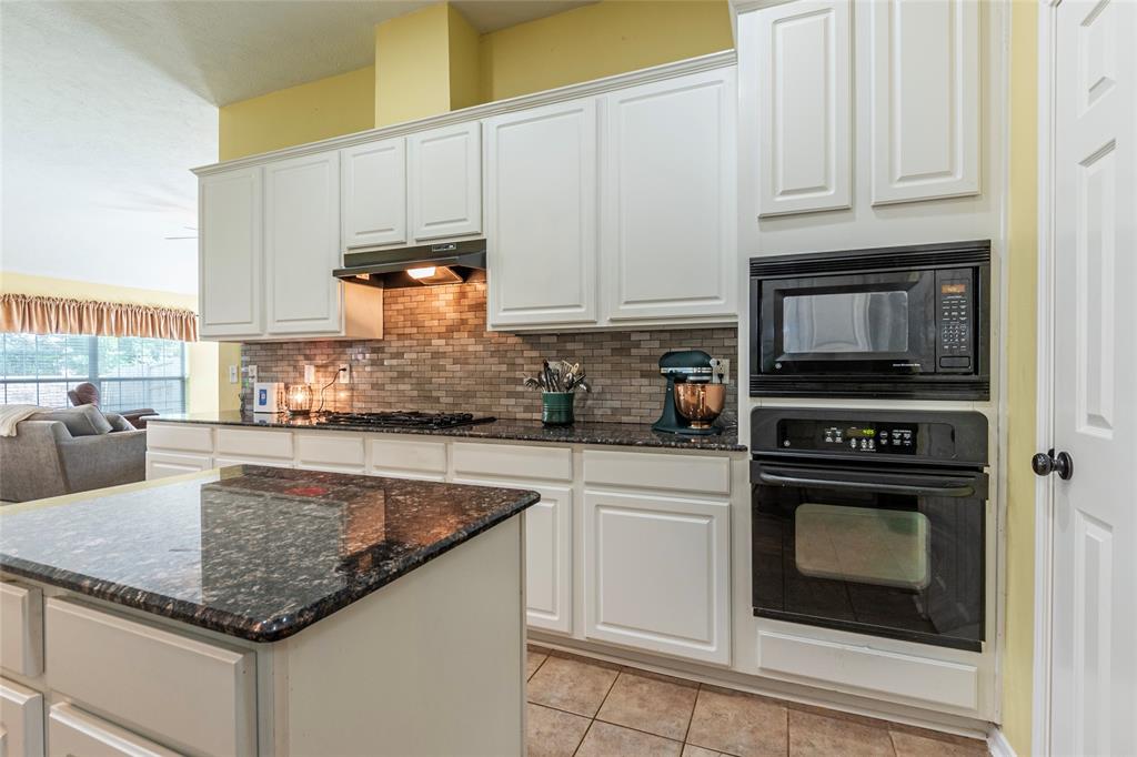 701 High Ridge Drive, Friendswood, Texas image 18