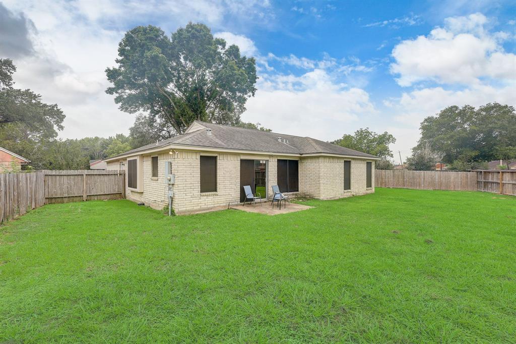 1102 Pecan Glen Drive, Missouri City, Texas image 23