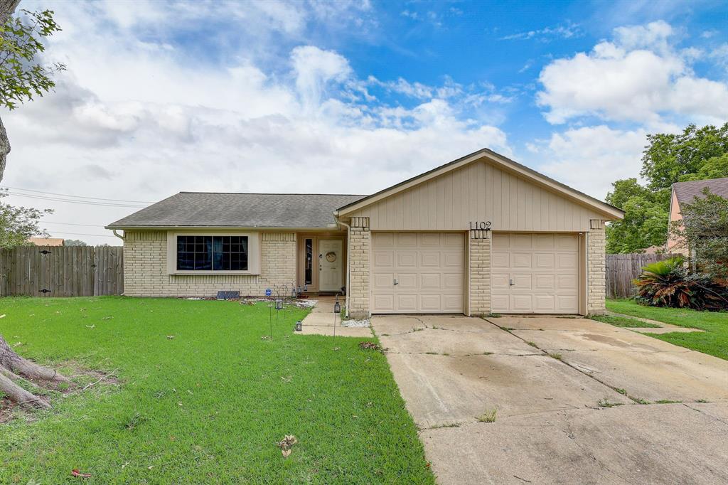 1102 Pecan Glen Drive