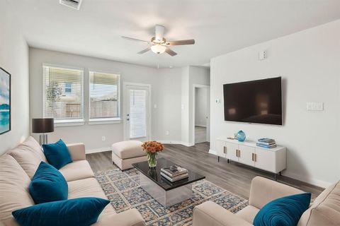 Photo of 1655 Shae Oak Lane, Conroe, TX 77304 (MLS # 49080607)