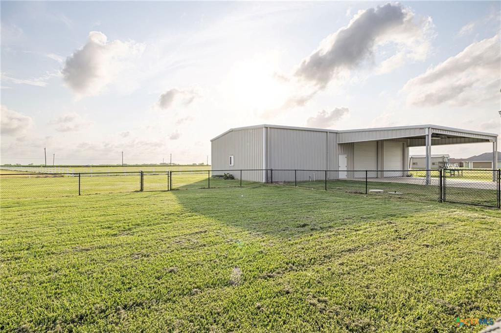 45 Blue Heron Drive, Port Lavaca, Texas image 17