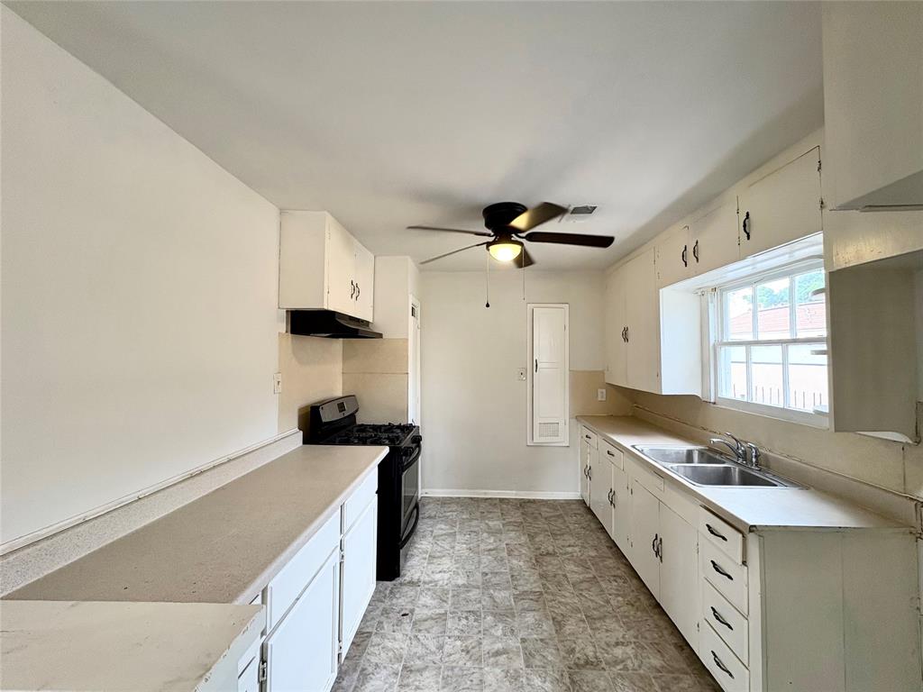 7846 Detroit Street, Houston, Texas image 3