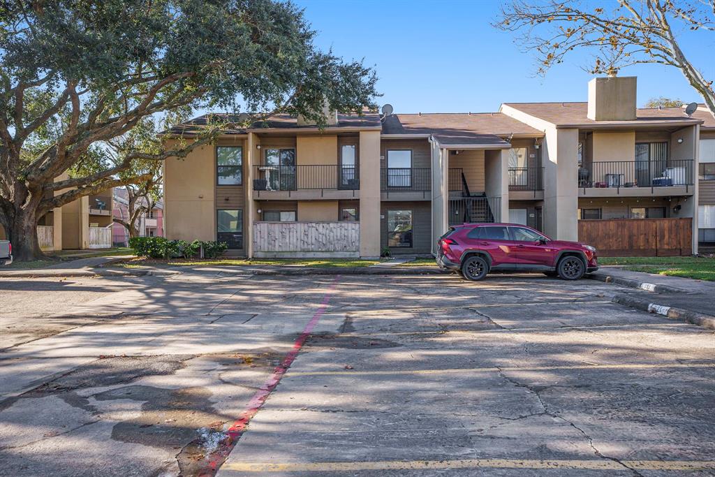 3300 Pebblebrook Drive #17, Seabrook, Texas image 4