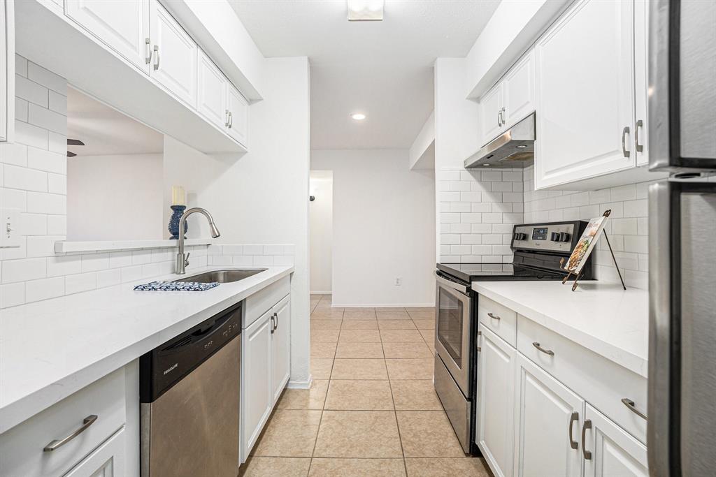 3300 Pebblebrook Drive #17, Seabrook, Texas image 10