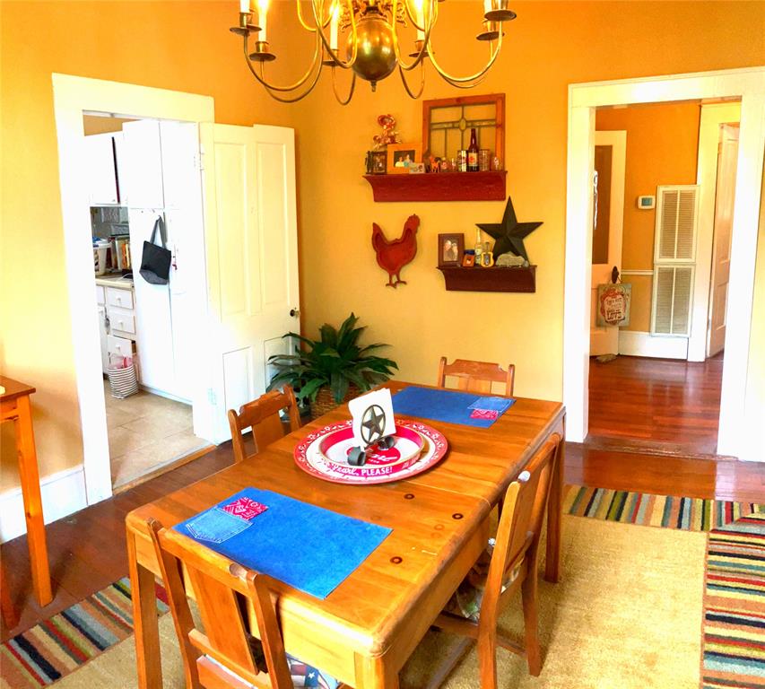 504 Gay Hill Street, Brenham, Texas image 7