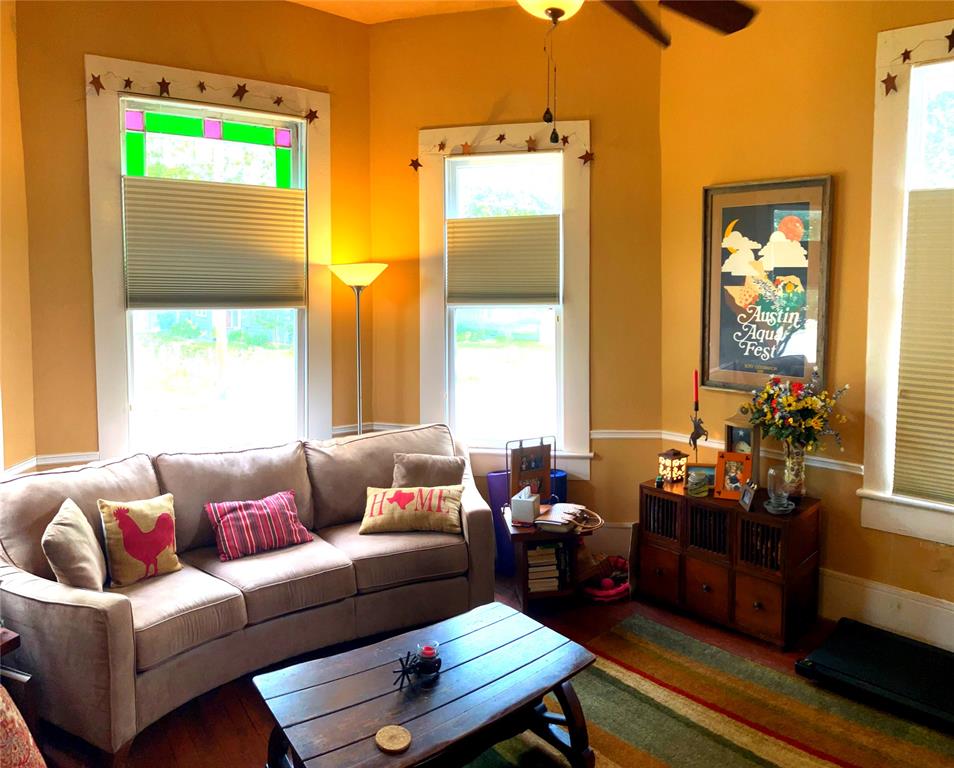 504 Gay Hill Street, Brenham, Texas image 3