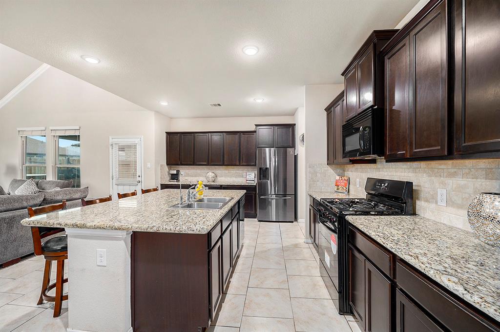 9407 Mineral Rock Lane, Richmond, Texas image 12