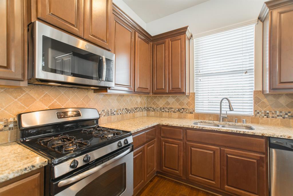 90 Cheswood Manor Drive, The Woodlands, Texas image 17
