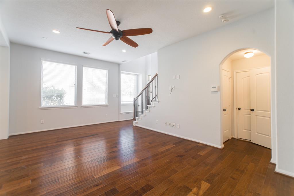 90 Cheswood Manor Drive, The Woodlands, Texas image 11