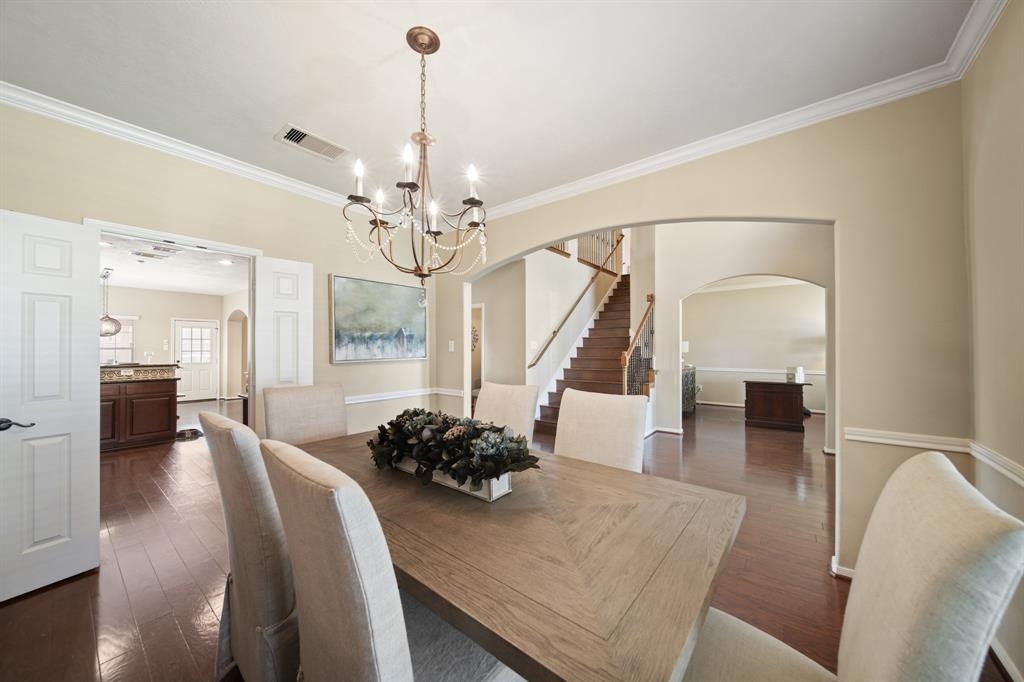 3308 Oak Dale Way