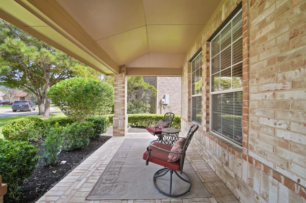 3308 Oak Dale Way