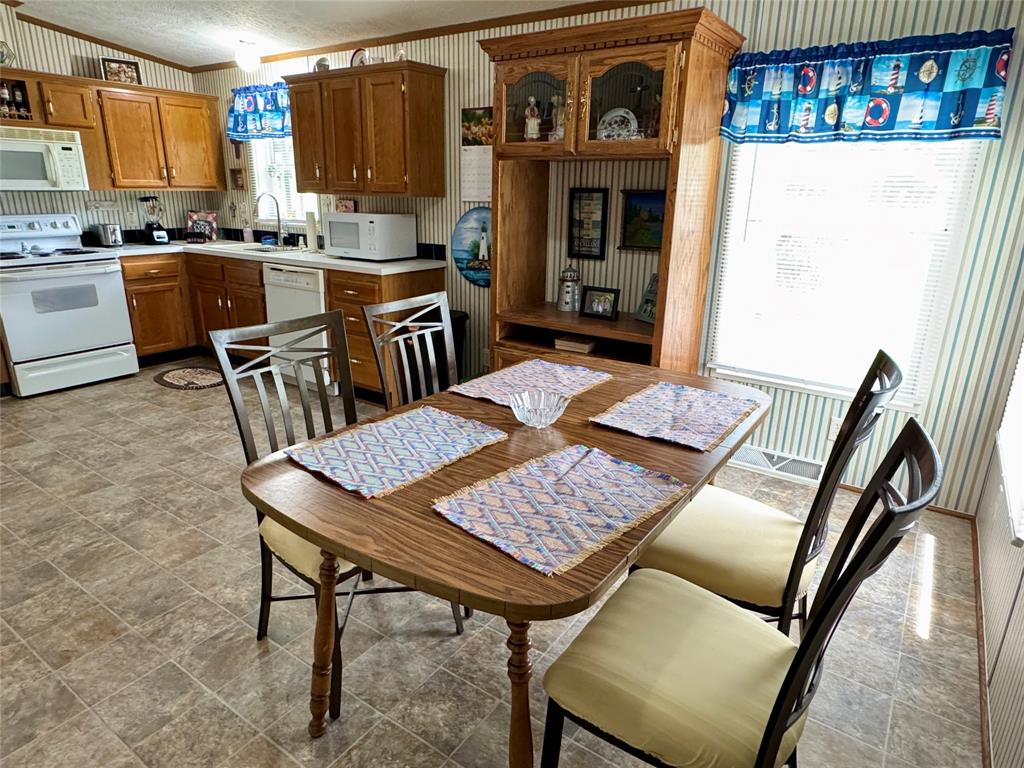 40 Mccrory Drive, Huntsville, Texas image 14