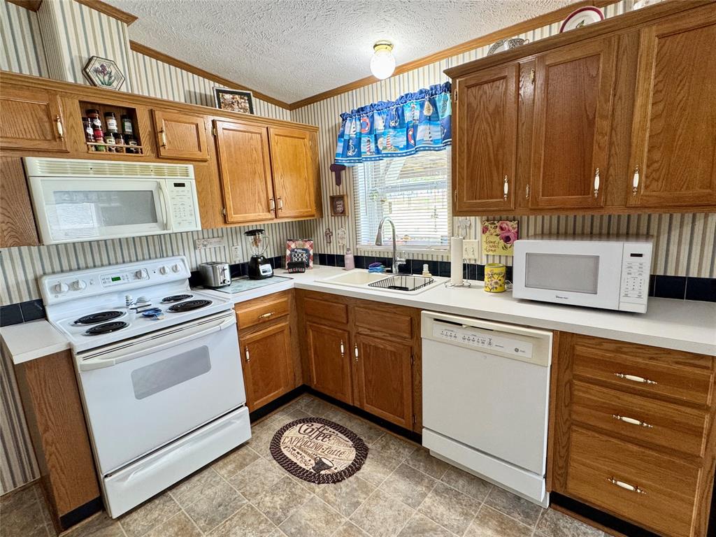 40 Mccrory Drive, Huntsville, Texas image 13