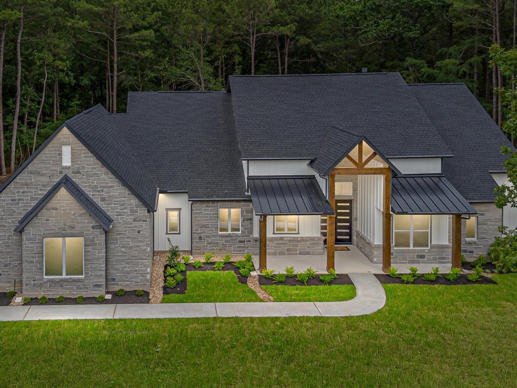 12748 Winding Trail