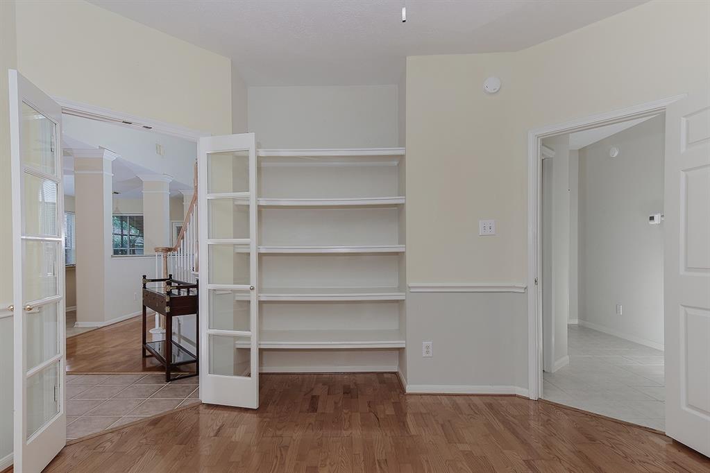 30 Merit Woods Place, The Woodlands, Texas image 6