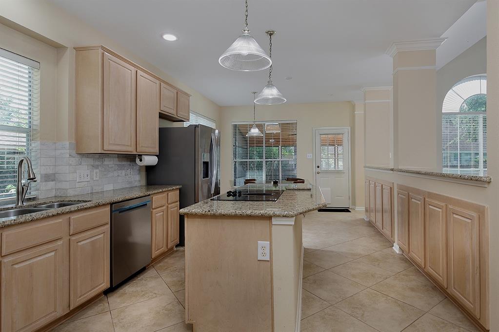30 Merit Woods Place, The Woodlands, Texas image 10