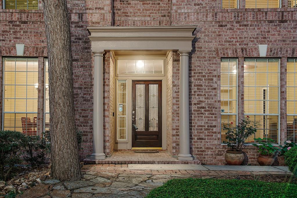 30 Merit Woods Place, The Woodlands, Texas image 2
