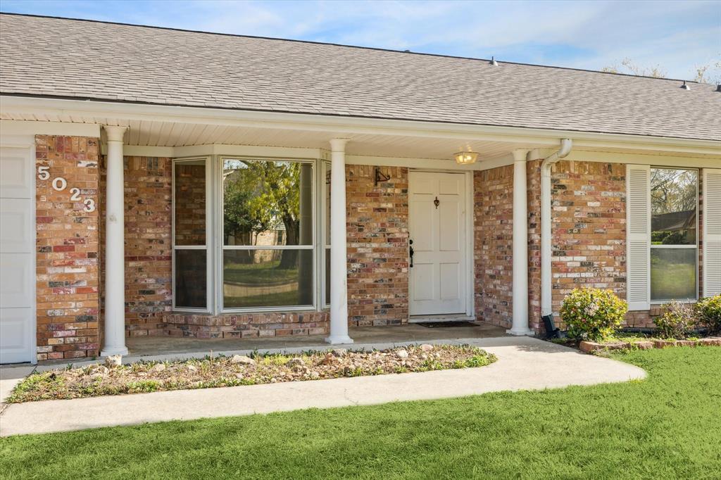 5023 Briarbrook Drive, Dickinson, Texas image 4
