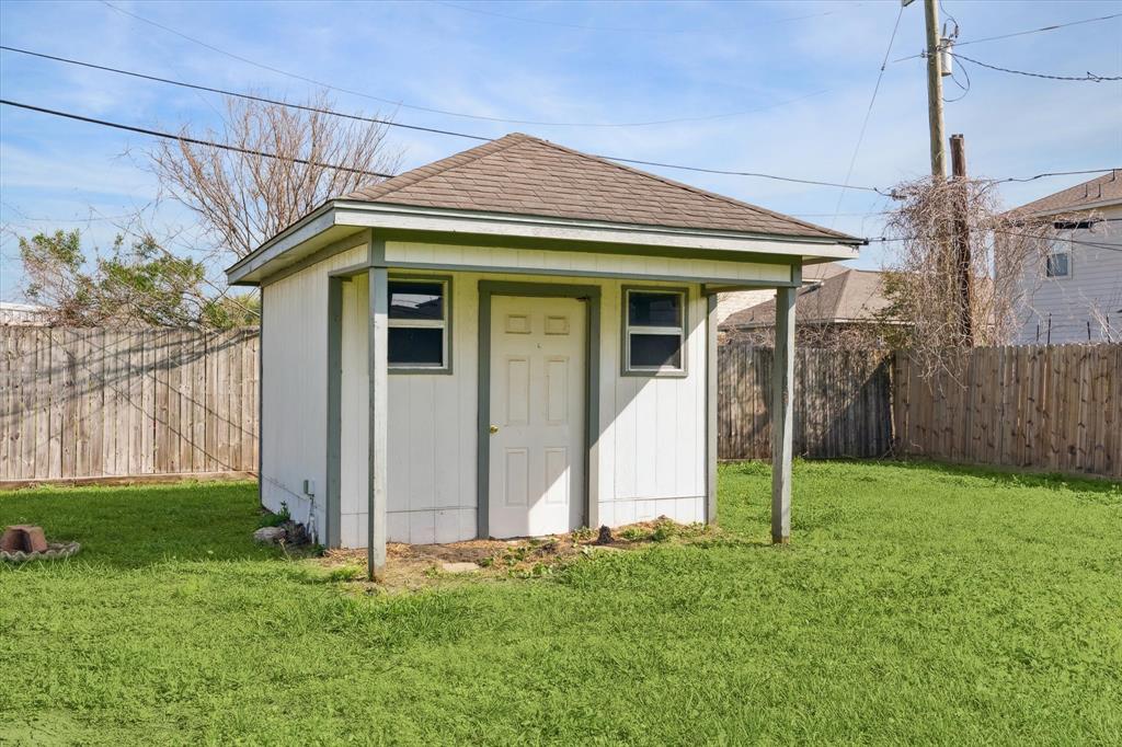 5023 Briarbrook Drive, Dickinson, Texas image 30