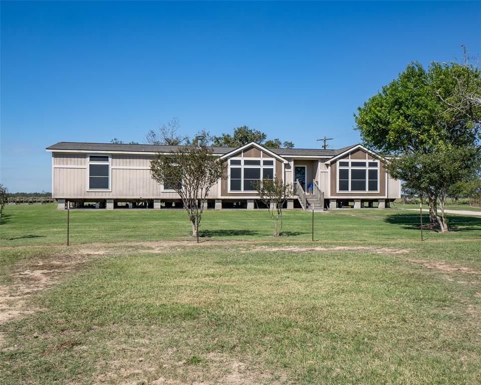 2939 County Road 289 Rd, East Bernard, Texas image 1