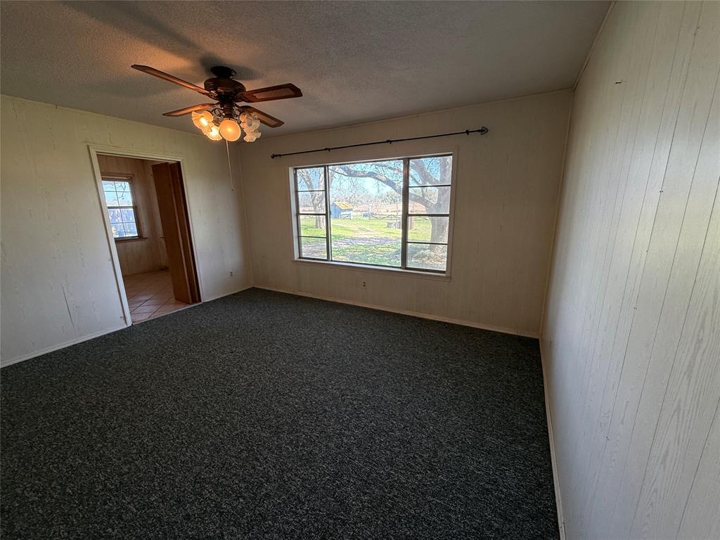 8406 W County Line Road, Schulenburg, Texas image 18
