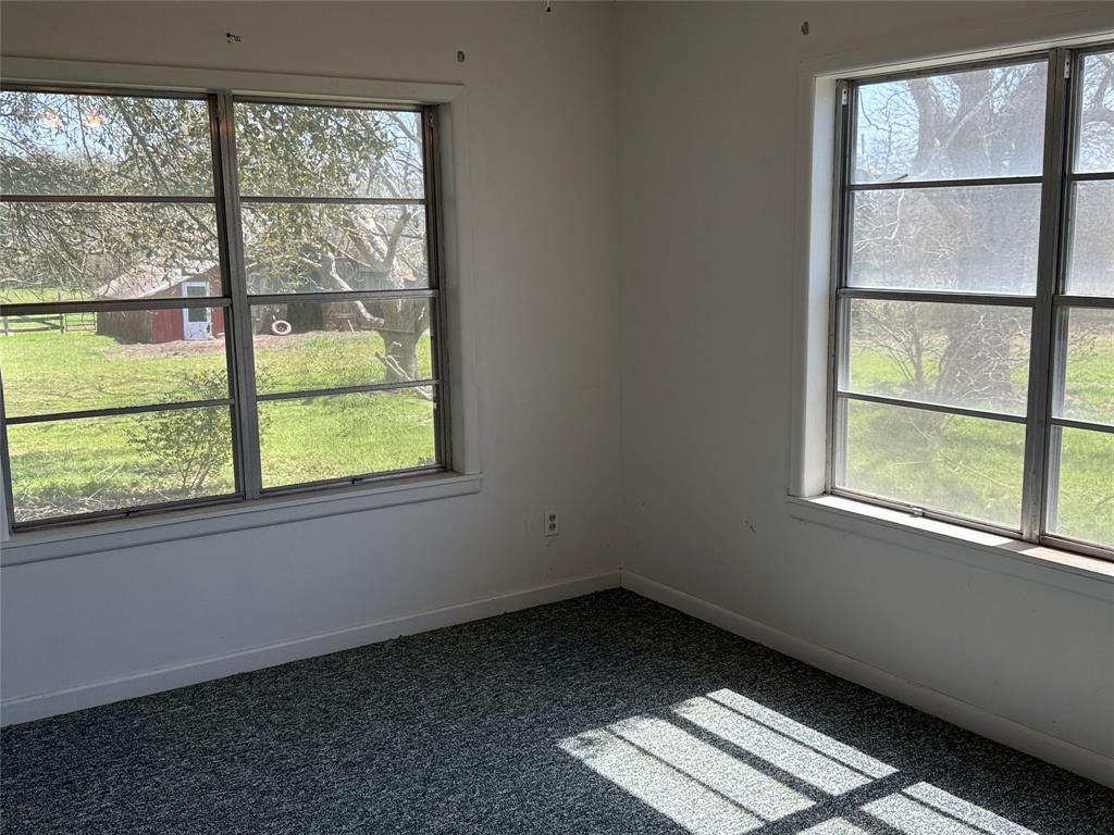 8406 W County Line Road, Schulenburg, Texas image 15