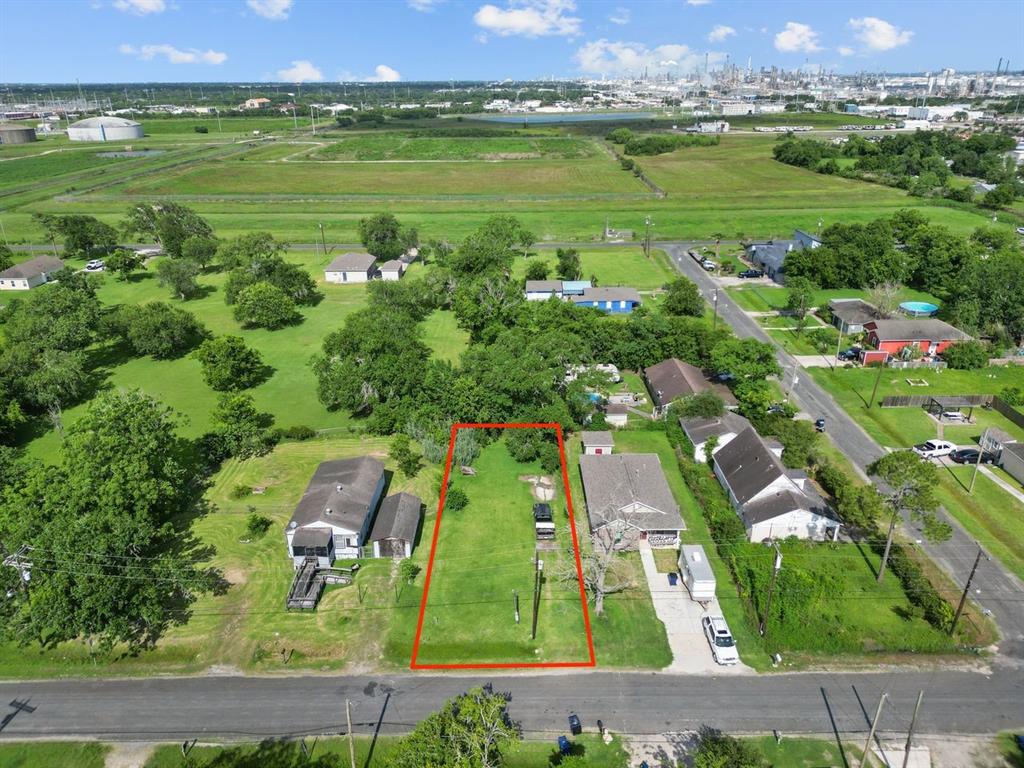 122 S Pecan Drive