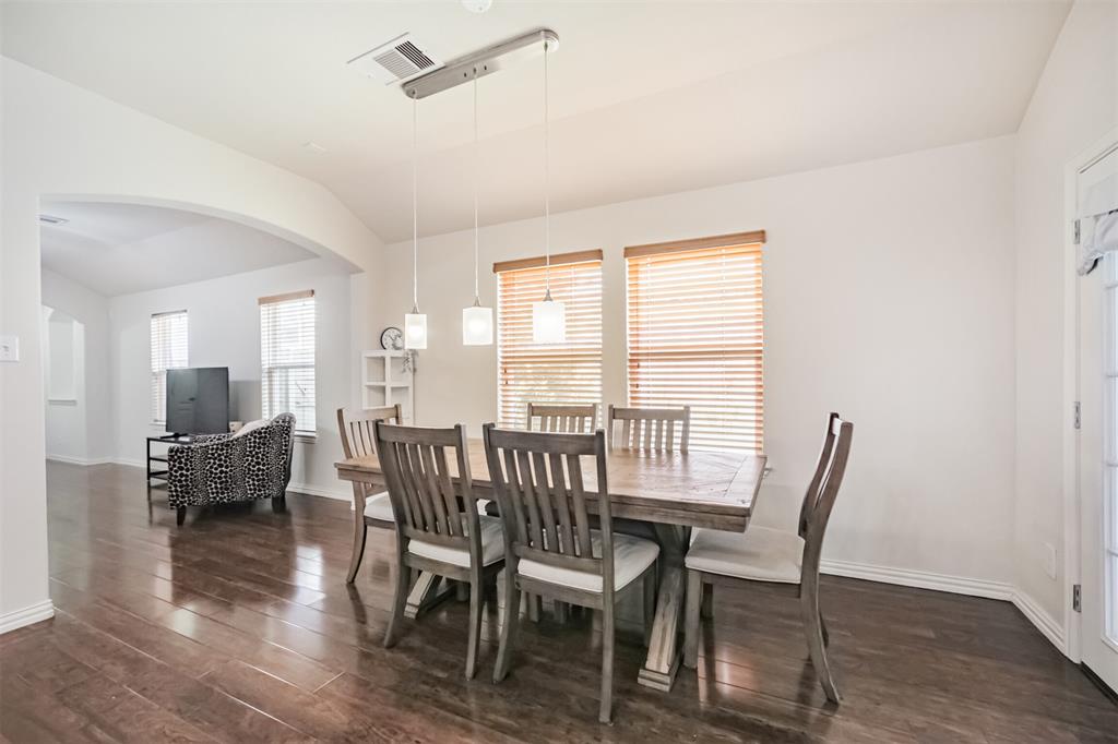 9609 Landon Lake Drive, Pearland, Texas image 11