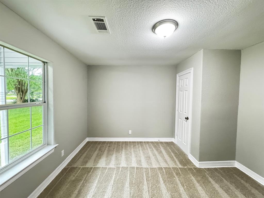 512 N Inwood Drive, Bridge City, Texas image 18