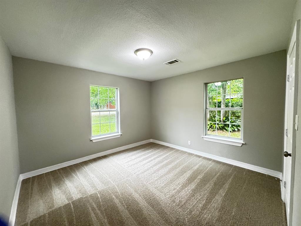 512 N Inwood Drive, Bridge City, Texas image 14