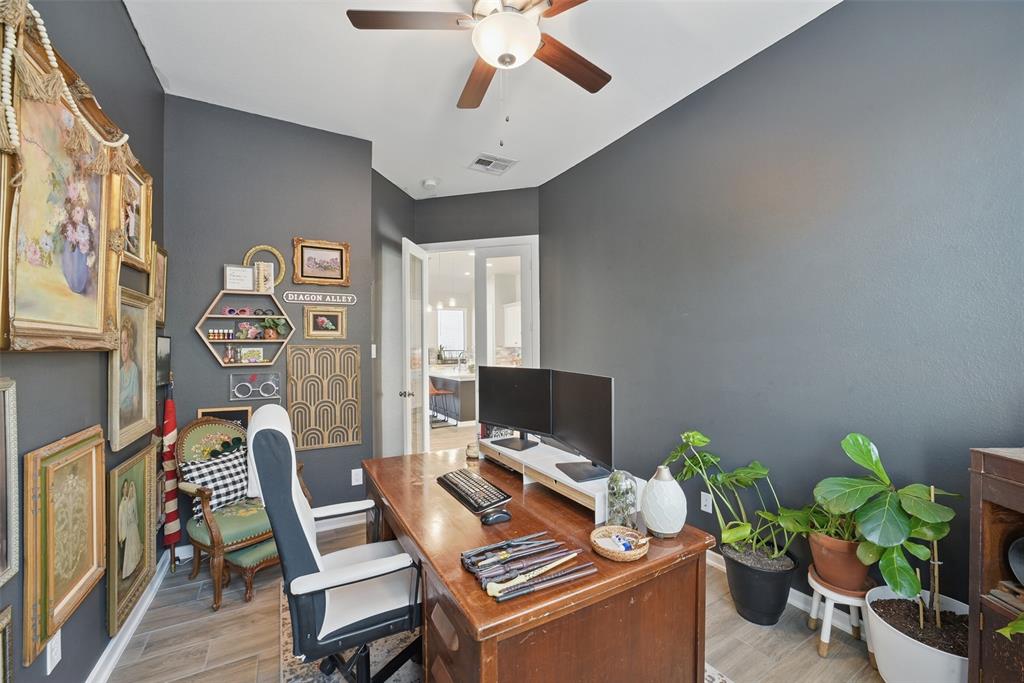 7323 Perching Hawk Trail, Katy, Texas image 17