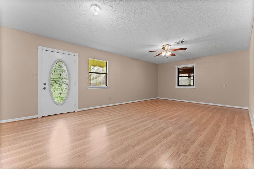 597 Big Lake Drive, Livingston, Texas image 15