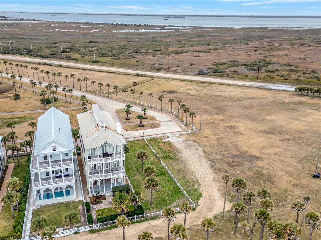 2729 E Seaside Drive, Galveston, Texas image 17