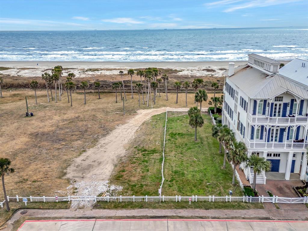 2729 E Seaside Drive, Galveston, Texas image 36