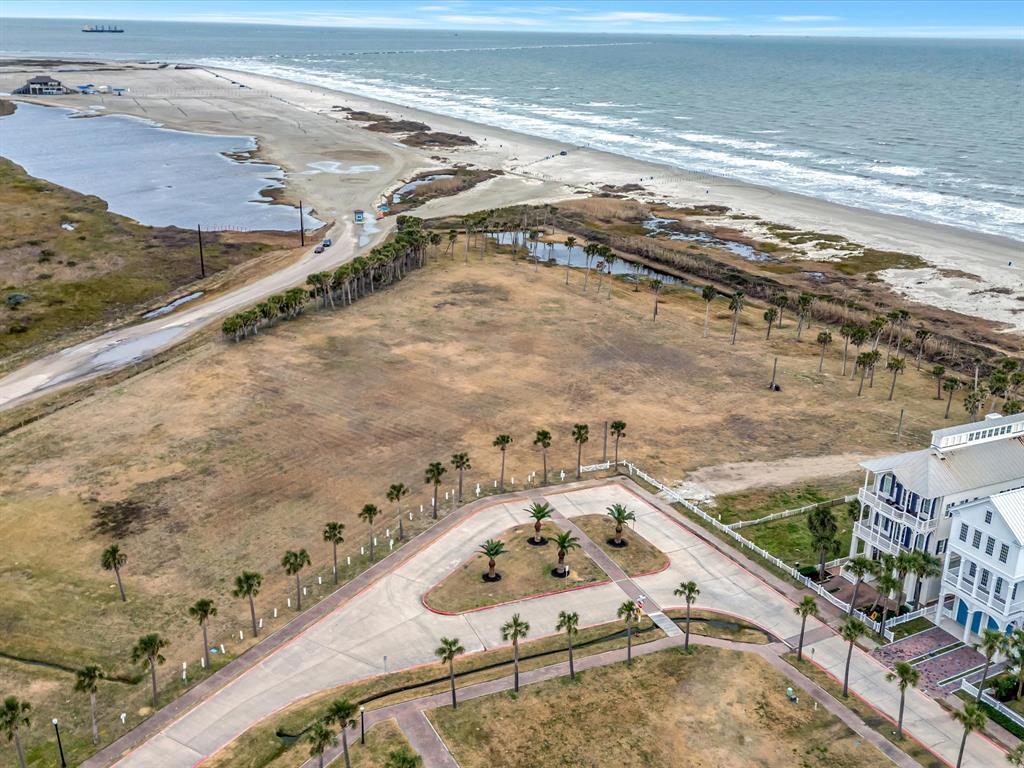 2729 E Seaside Drive, Galveston, Texas image 31