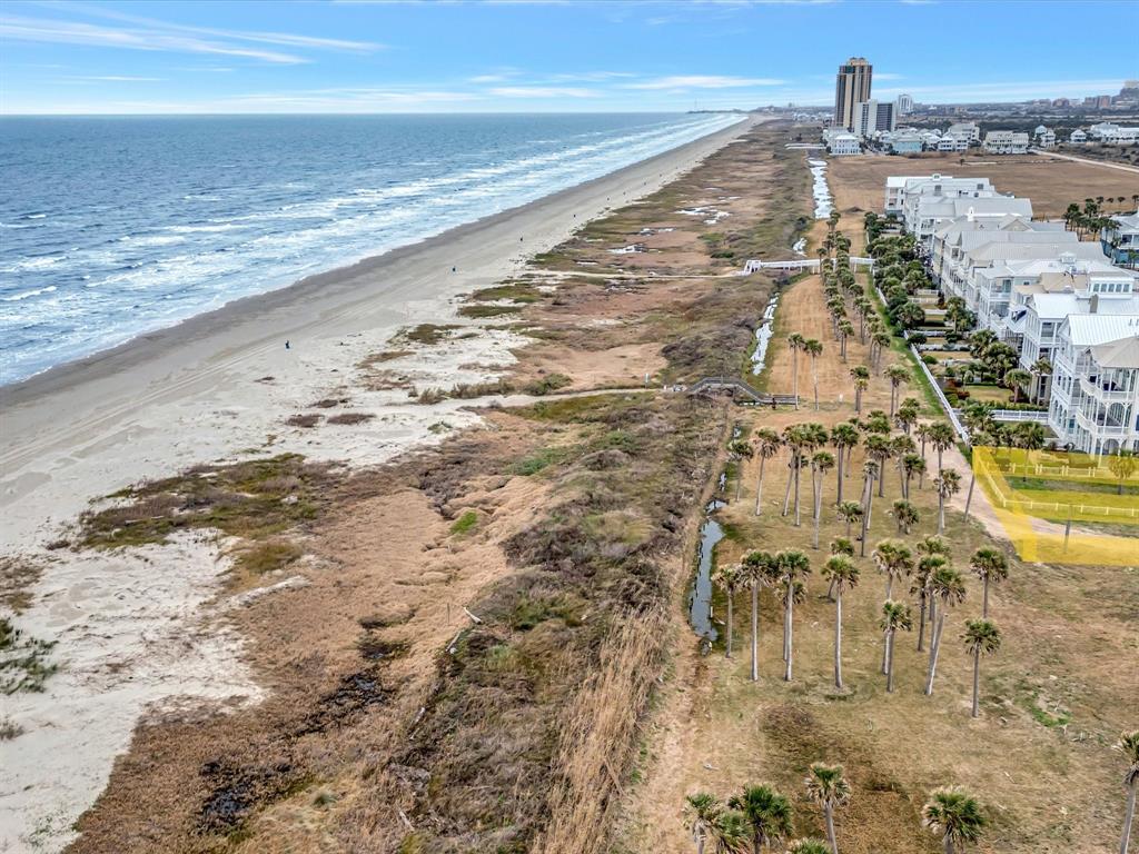 2729 E Seaside Drive, Galveston, Texas image 24